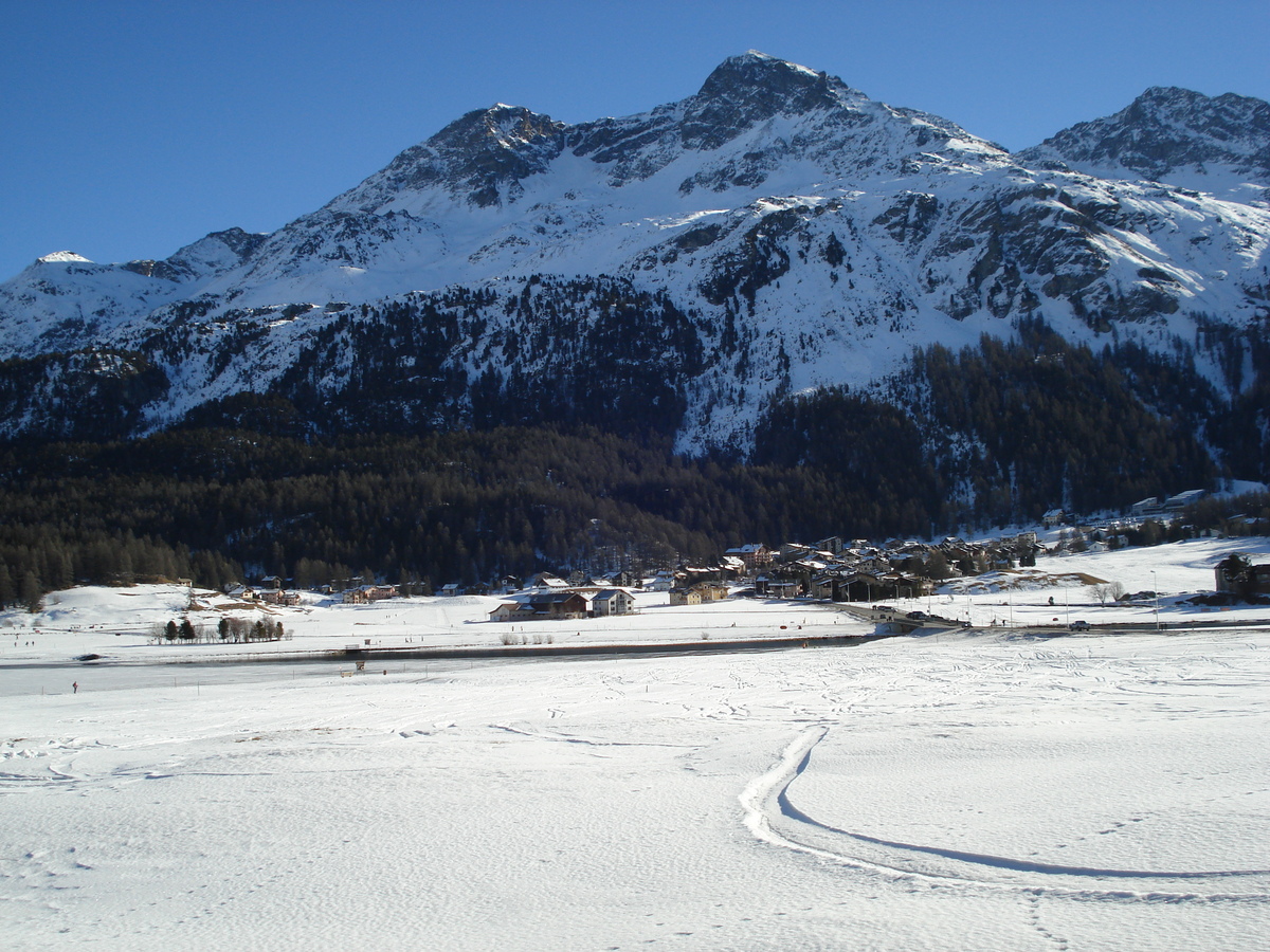 Picture Swiss St Moritz 2007-01 153 - Monument St Moritz