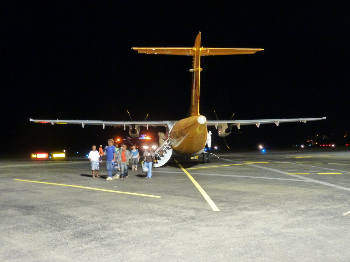 Picture New Caledonia Magenta Airport 2010-05 5 - Spring Magenta Airport