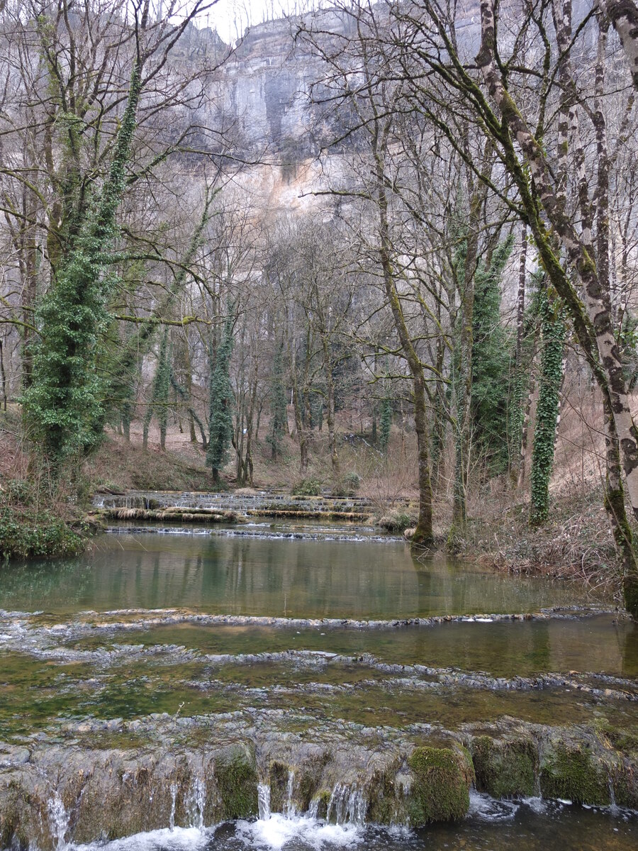 Picture France Baume les Messieurs 2012-02 4 - Waterfalls Baume les Messieurs