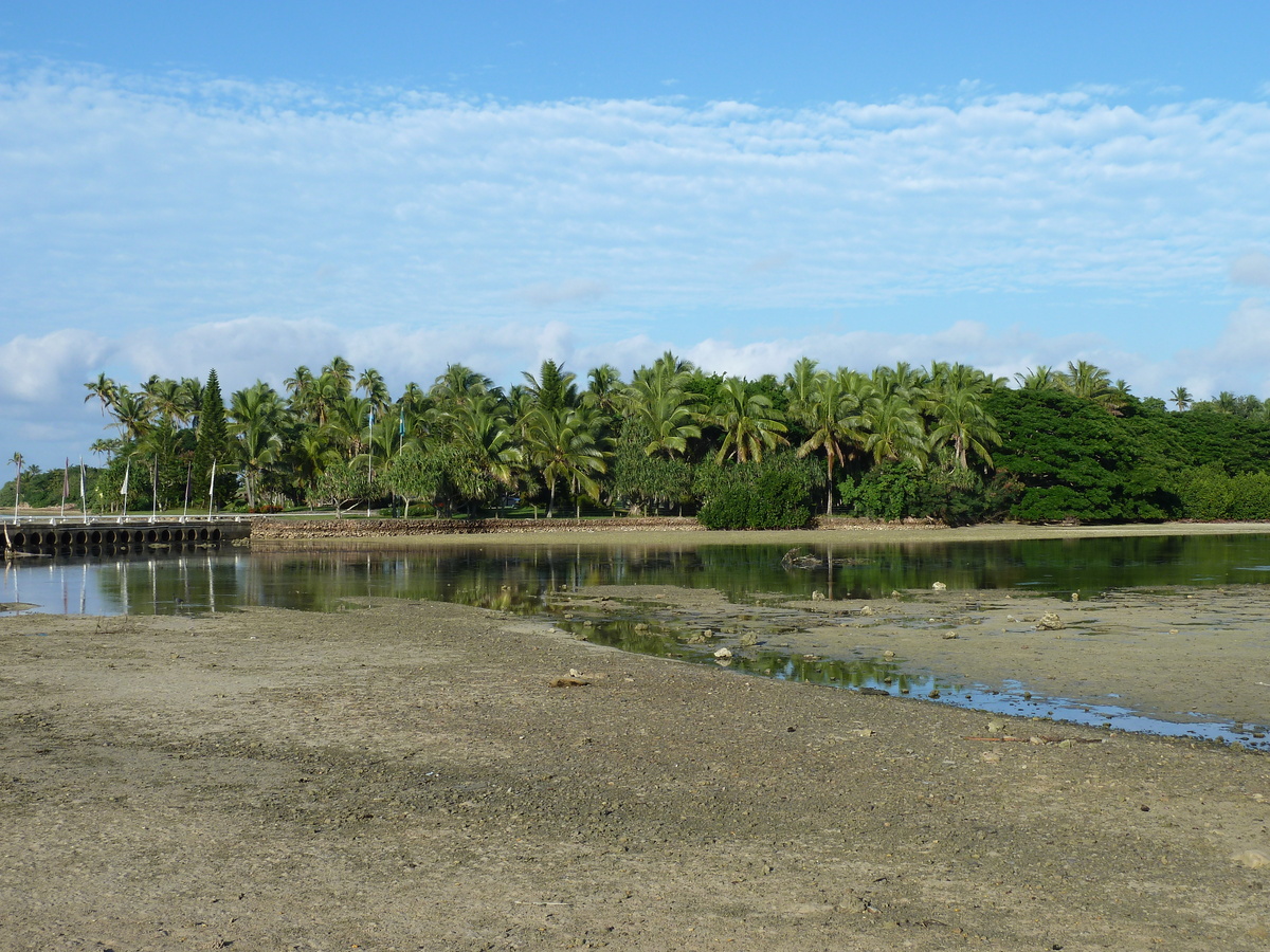 Picture Fiji Nadi to Sigatoka road 2010-05 0 - City Sight Nadi to Sigatoka road