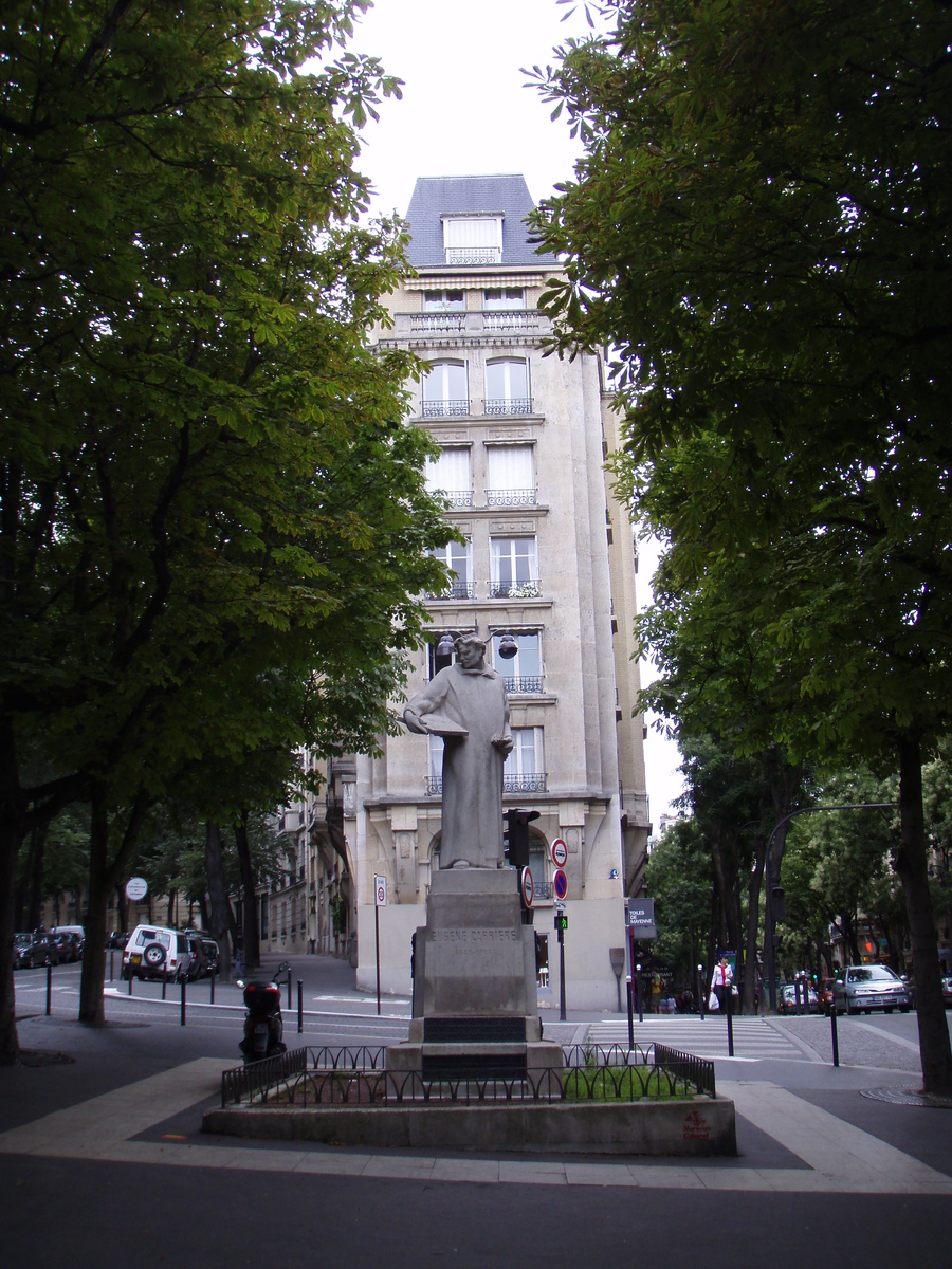 Picture France Paris 18th Arrondissement 2007-07 55 - Transport 18th Arrondissement