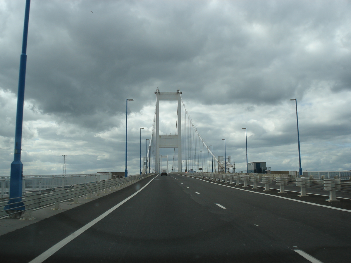 Picture United Kingdom Severn bridge 2006-05 4 - Hotel Pools Severn bridge