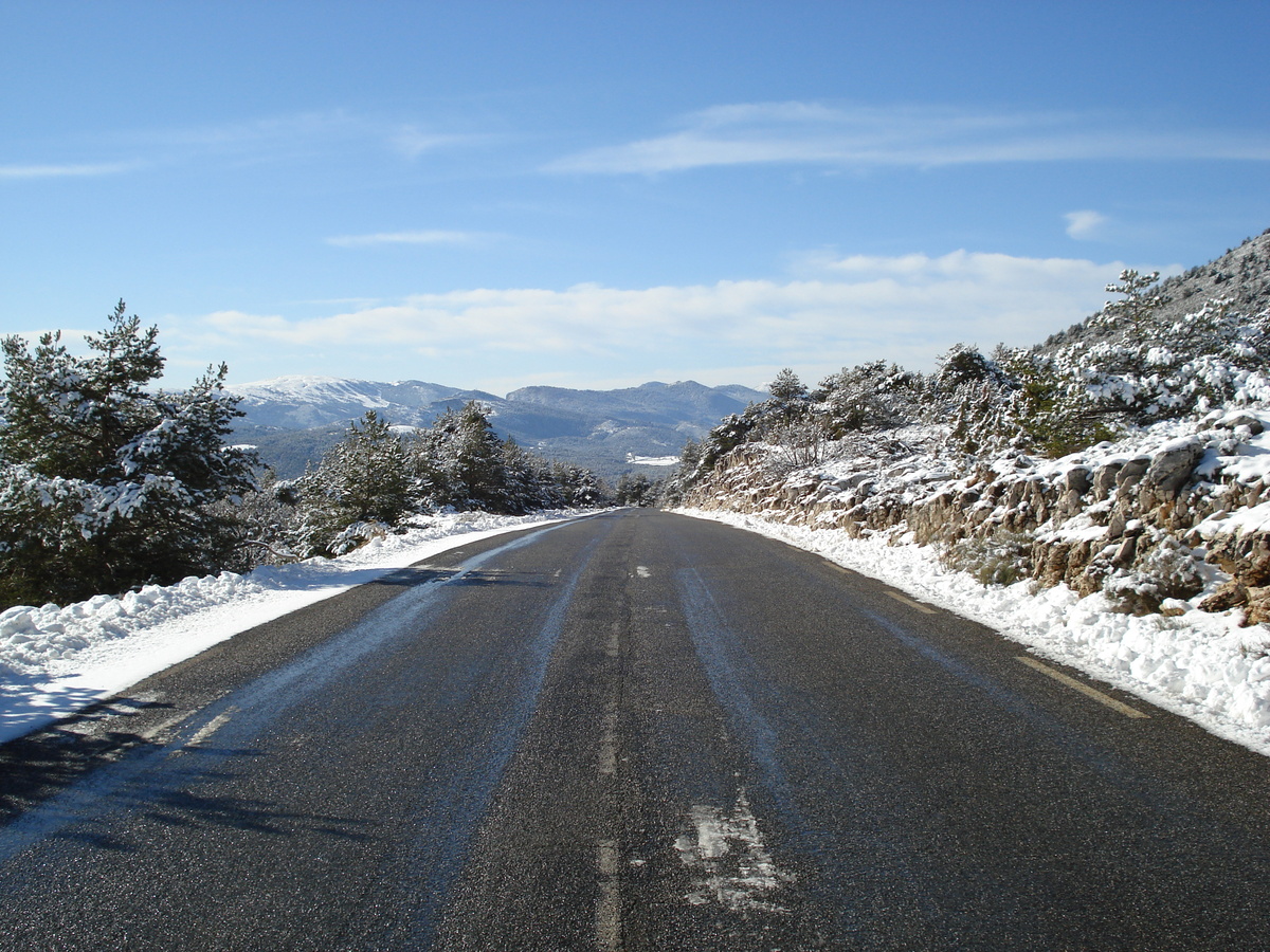 Picture France Coursegoule to Greolieres les neiges road 2007-01 60 - Winter Coursegoule to Greolieres les neiges road