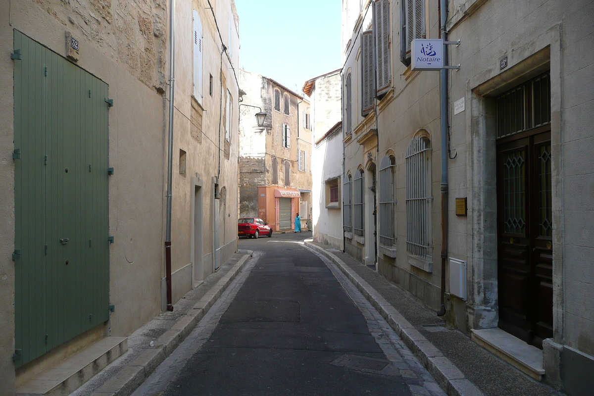 Picture France Tarascon 2008-04 36 - Land Tarascon