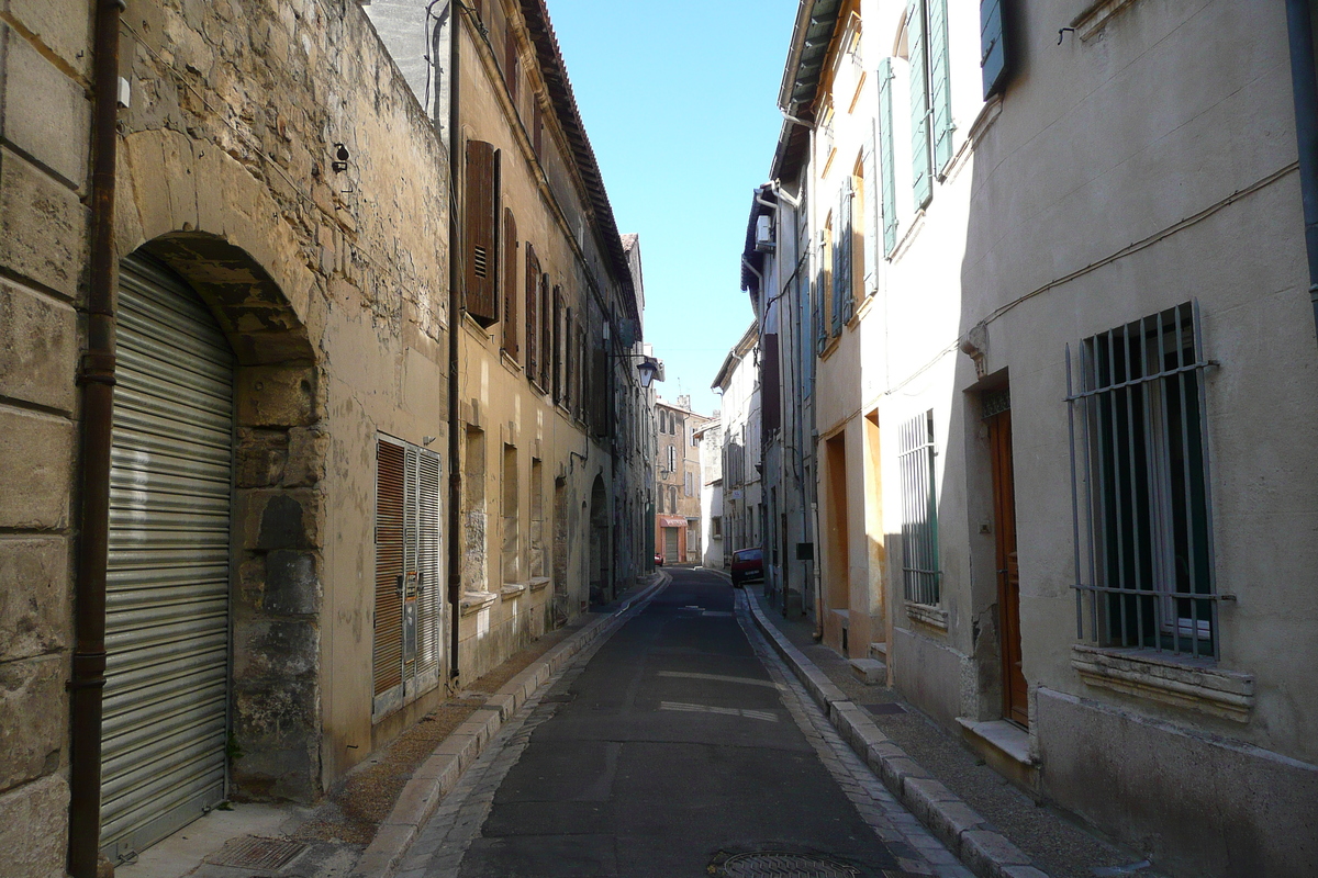 Picture France Tarascon 2008-04 29 - Walking Street Tarascon