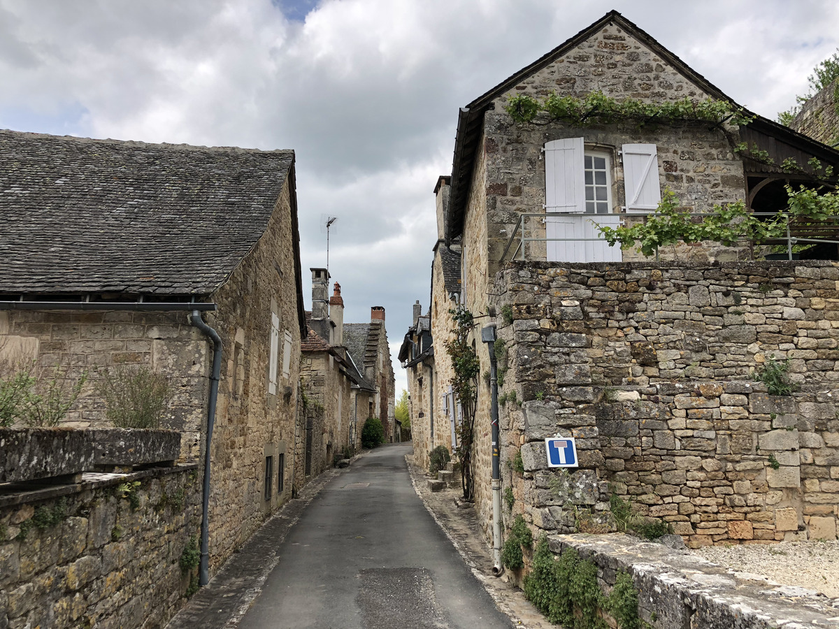 Picture France Turenne 2018-04 24 - Walking Street Turenne