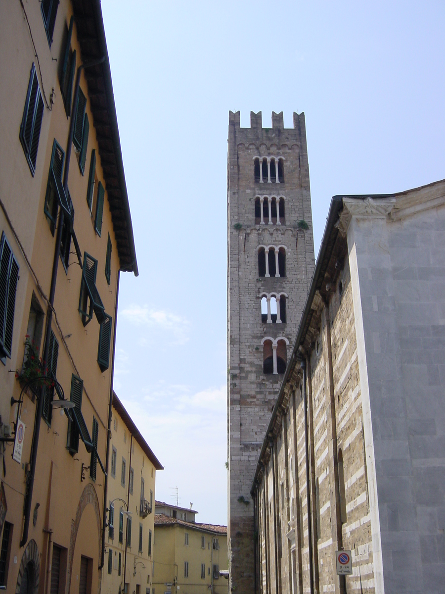 Picture Italy Lucca 2002-07 68 - Monuments Lucca