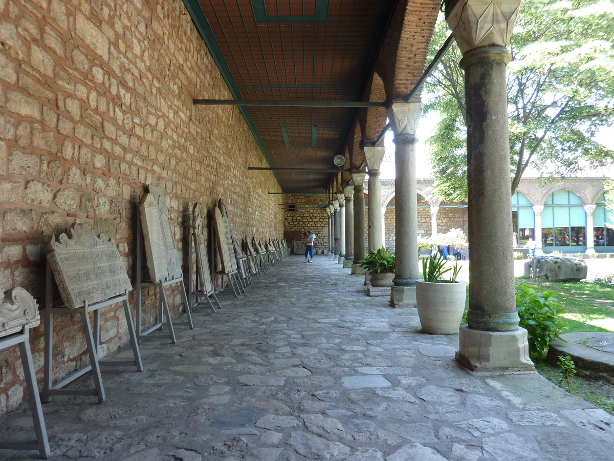 Picture Turkey Istanbul Topkapi Palace 2009-06 15 - Hot Season Topkapi Palace