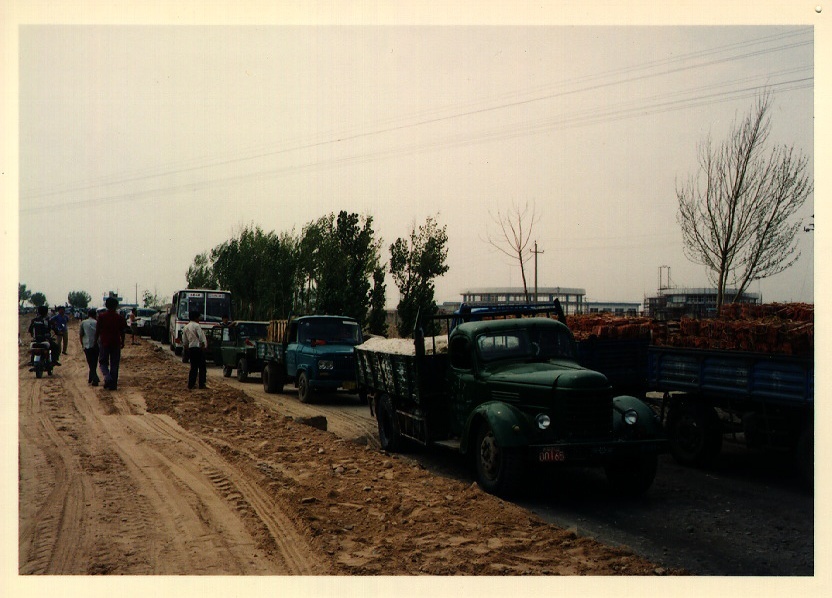 Picture China Road to Tibet 1994-07 4 - French Restaurant Road to Tibet