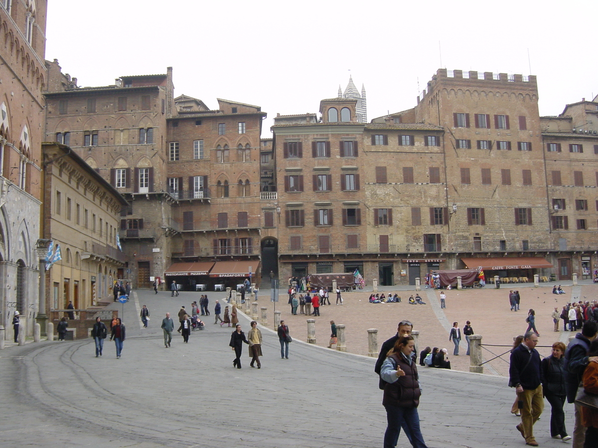 Picture Italy Siena 2004-03 47 - Shopping Siena