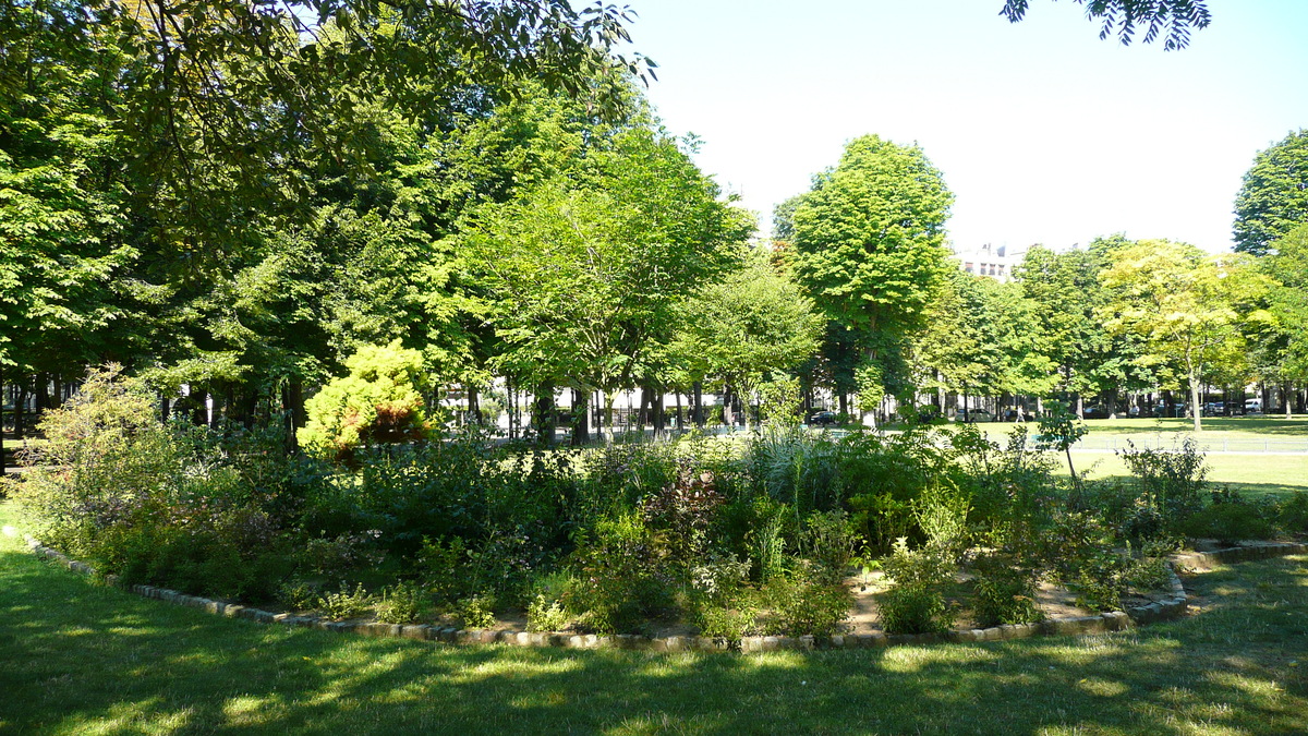 Picture France Paris Jardins du Ranelagh 2007-08 112 - Walking Street Jardins du Ranelagh