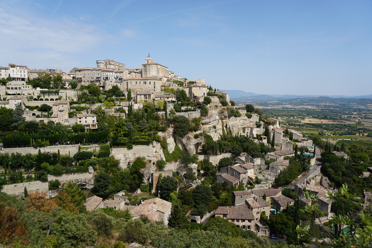 Picture France Gordes 2017-08 5 - Street Gordes