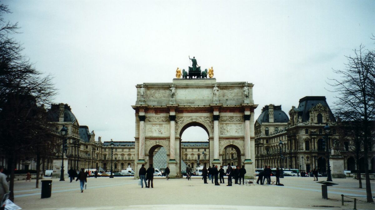 Picture France Paris 2001-12 8 - Room Paris