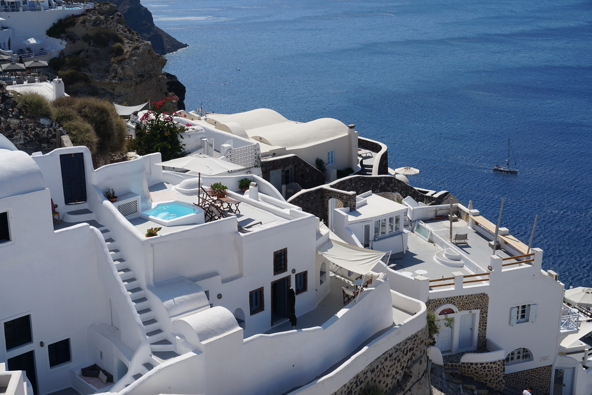 Picture Greece Santorini Oia 2016-07 53 - Lake Oia