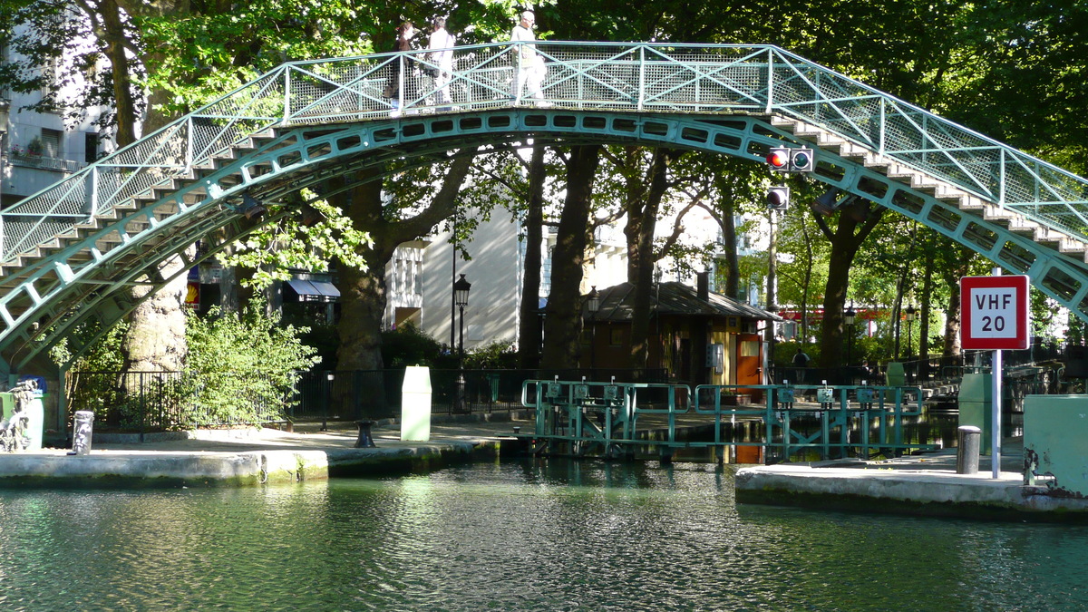 Picture France Paris Canal St Martin 2007-08 7 - Resorts Canal St Martin