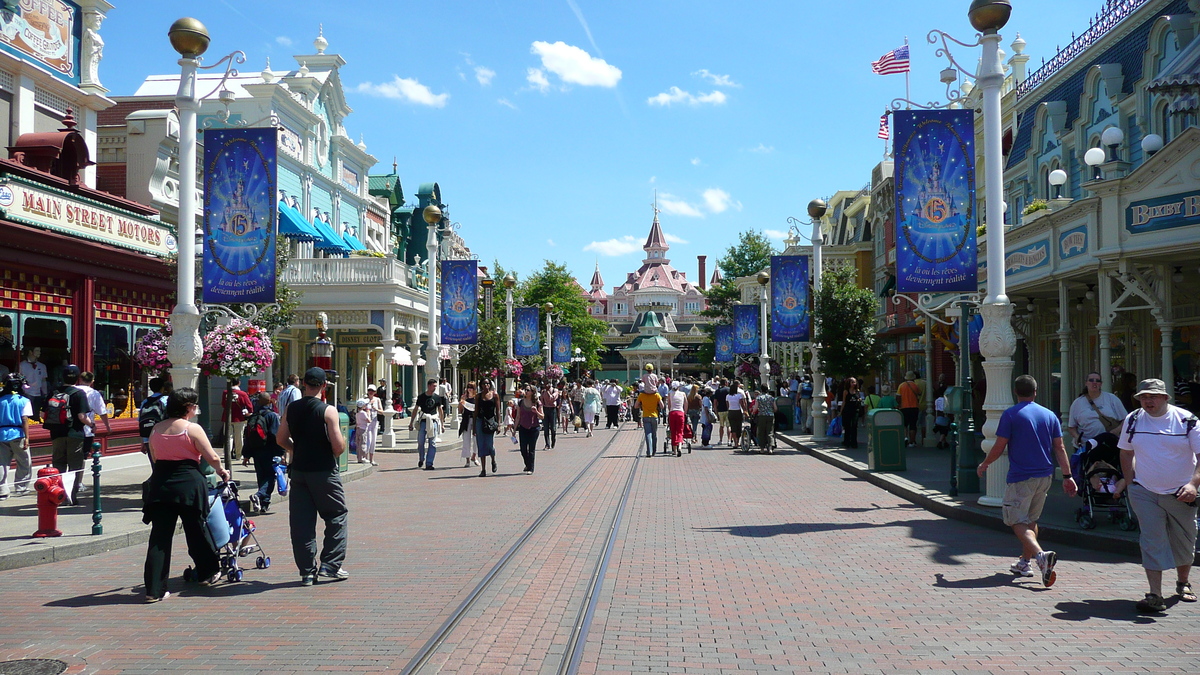 Picture France Disneyland Paris Main Street 2007-07 12 - Sunrise Main Street