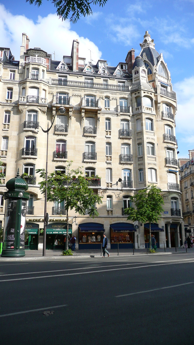 Picture France Paris 17th Arrondissement Rue Jouffroy d'Abbans 2007-06 5 - Cheap Room Rue Jouffroy d'Abbans