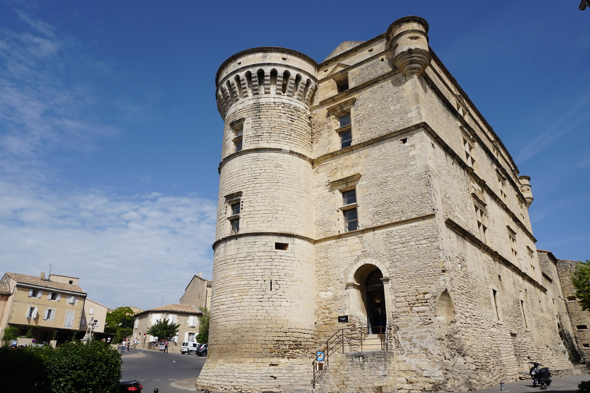 Picture France Gordes 2017-08 13 - Rooms Gordes