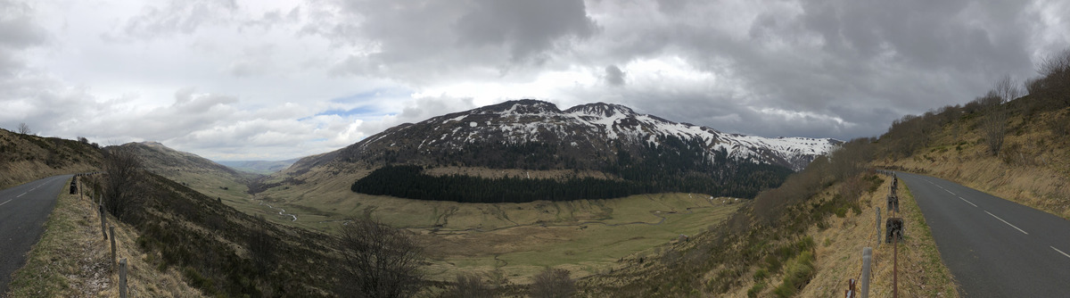 Picture France Puy Mary 2018-04 3 - Room Puy Mary