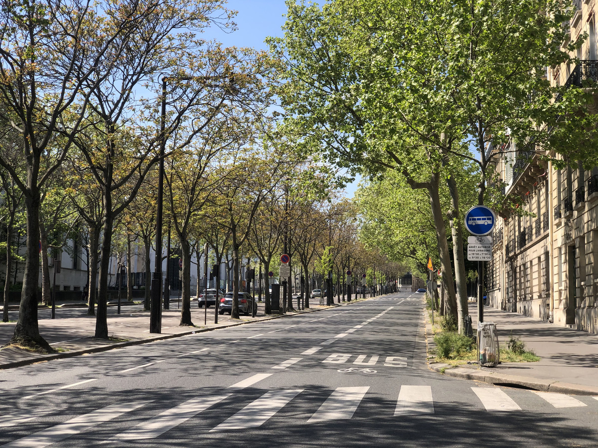 Picture France Paris lockdown 2020-04 260 - Walking Street Paris lockdown