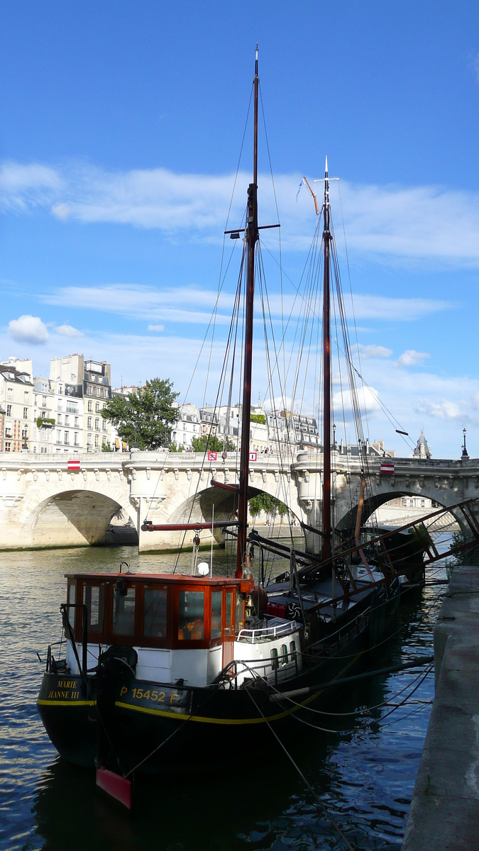 Picture France Paris La seine banks 2007-07 8 - To see La seine banks