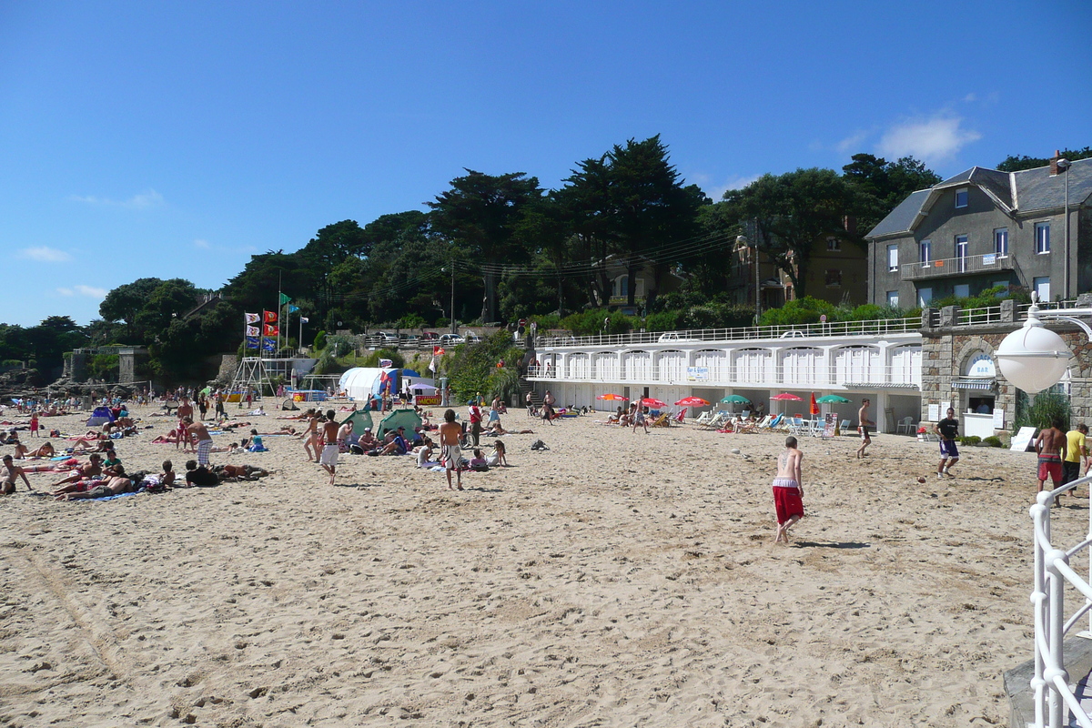 Picture France Pornic Noveillard Beach 2008-07 7 - Waterfall Noveillard Beach