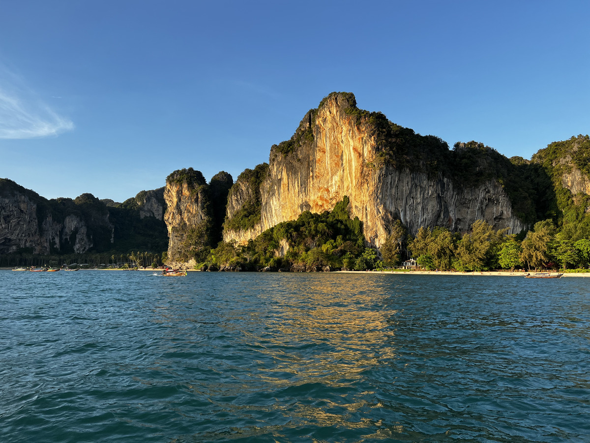 Picture Thailand Krabi 2023-01 230 - Saving Krabi