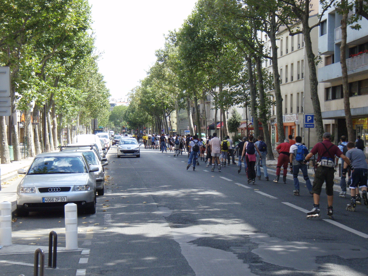 Picture France Paris Randonnee Roller et Coquillages 2007-07 18 - Streets Randonnee Roller et Coquillages