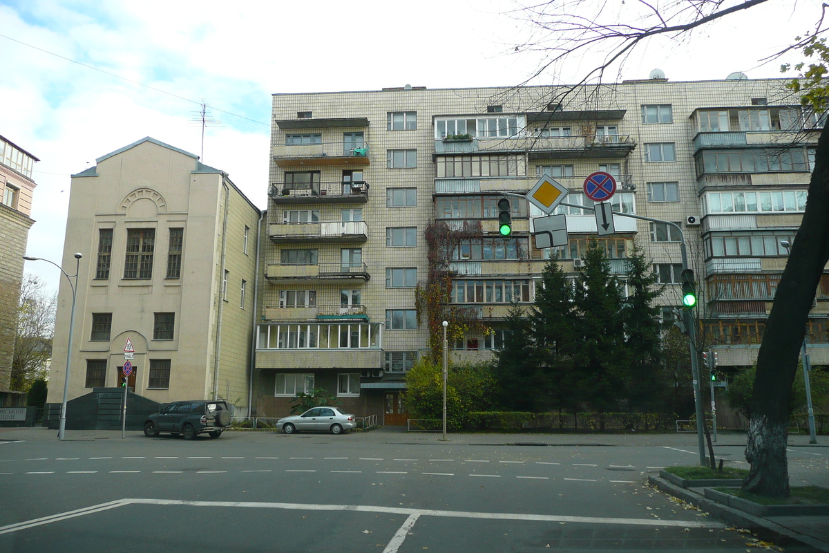 Picture Ukraine Kiev Lypky 2007-11 17 - Streets Lypky