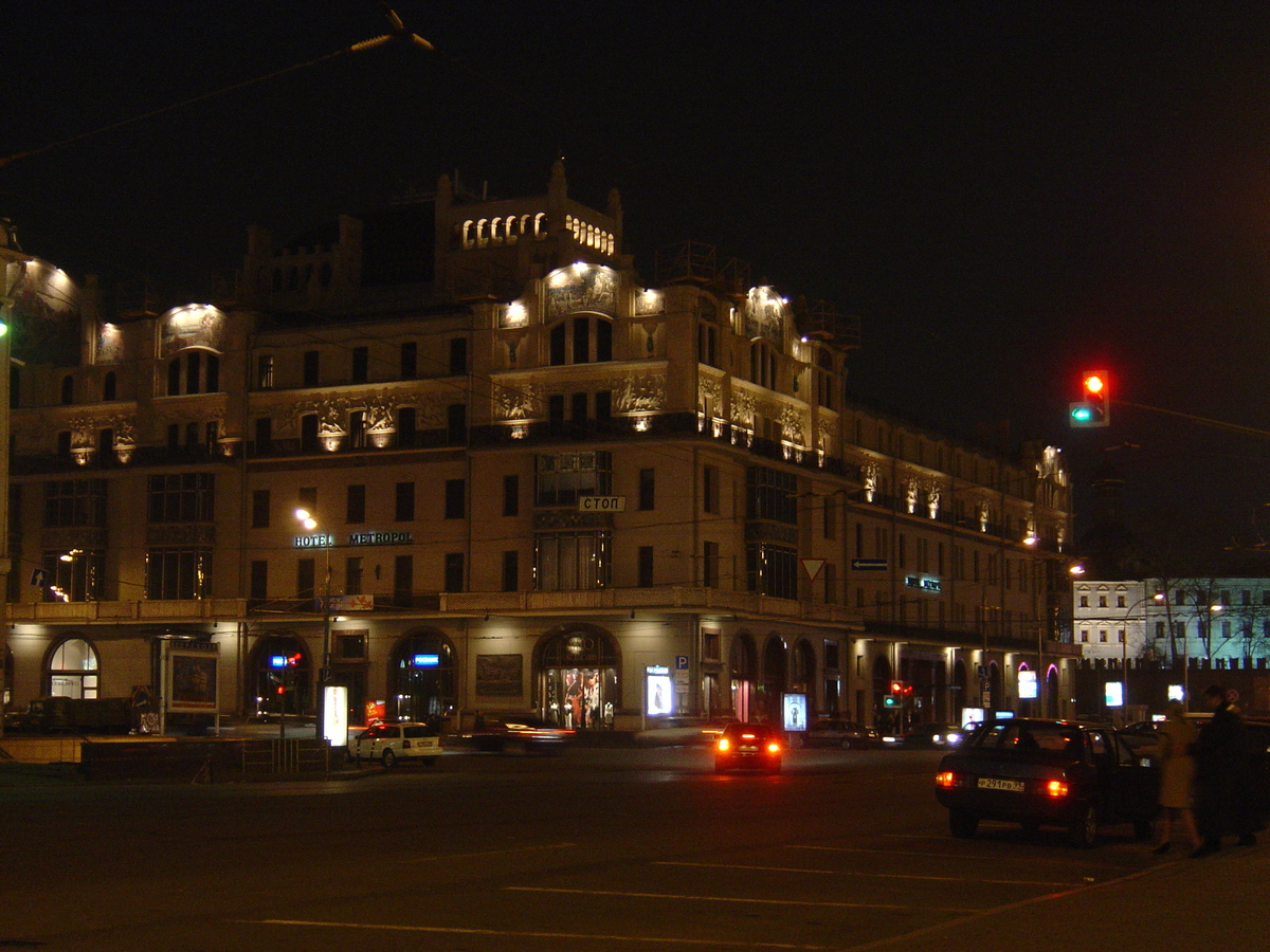 Picture Russia Moscow 2005-04 5 - Walking Street Moscow