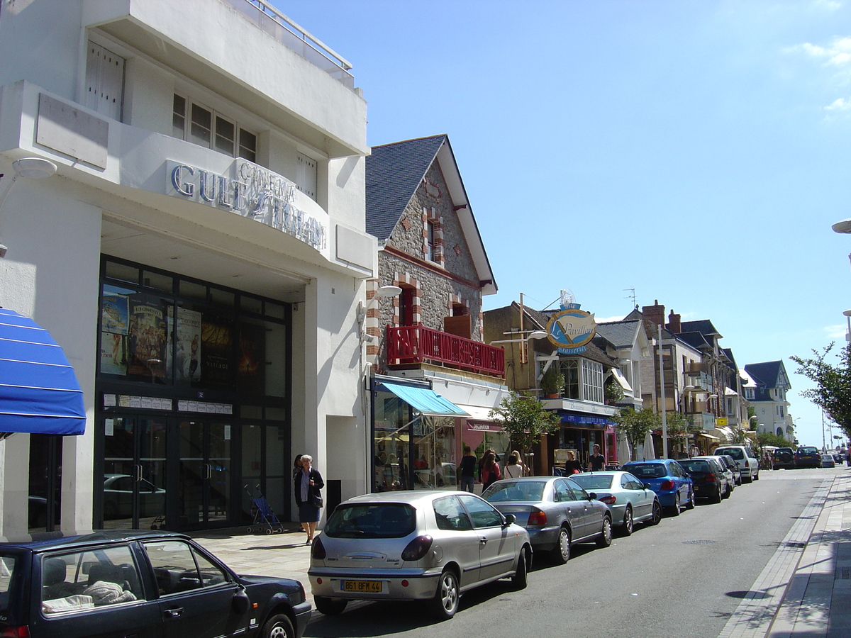 Picture France La Baule 2004-08 9 - Street La Baule