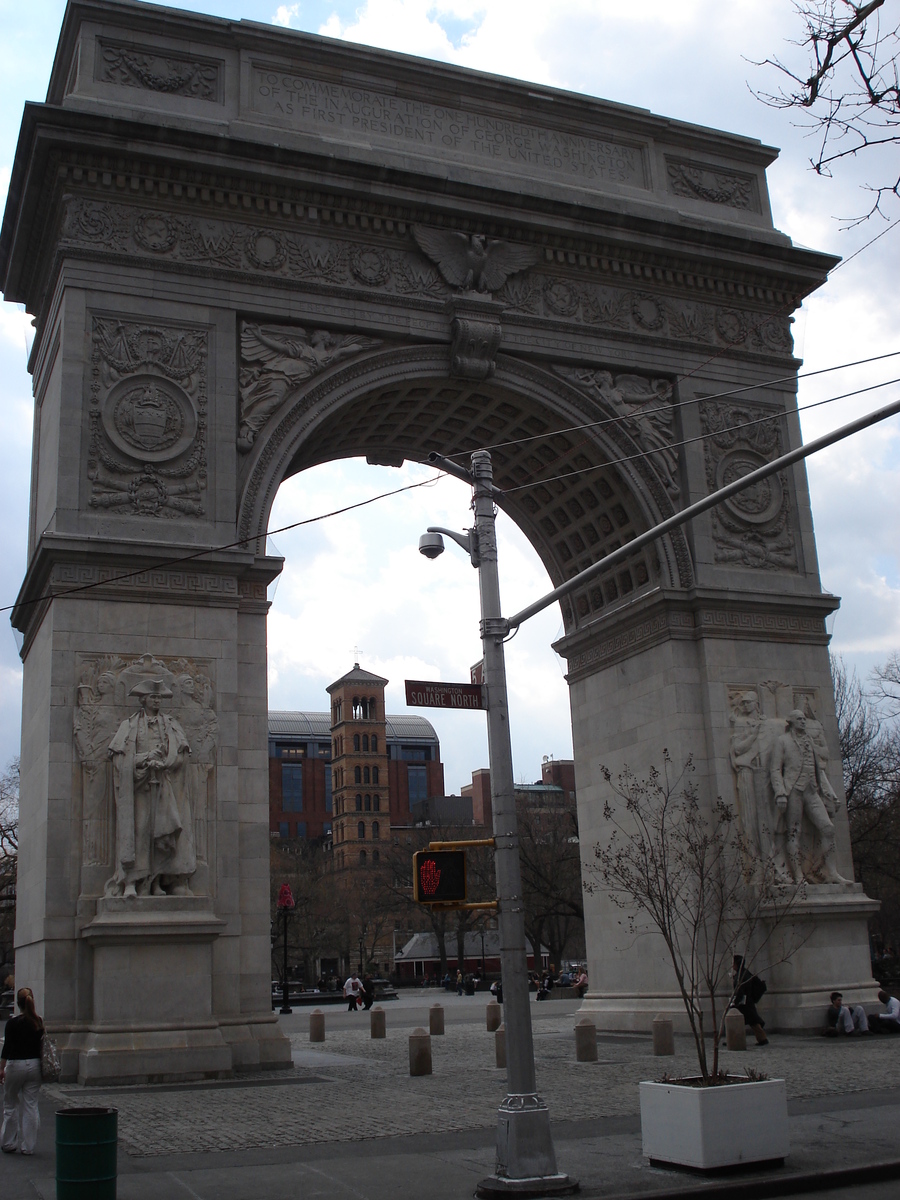 Picture United States New York Washington Square 2006-03 2 - Lands Washington Square