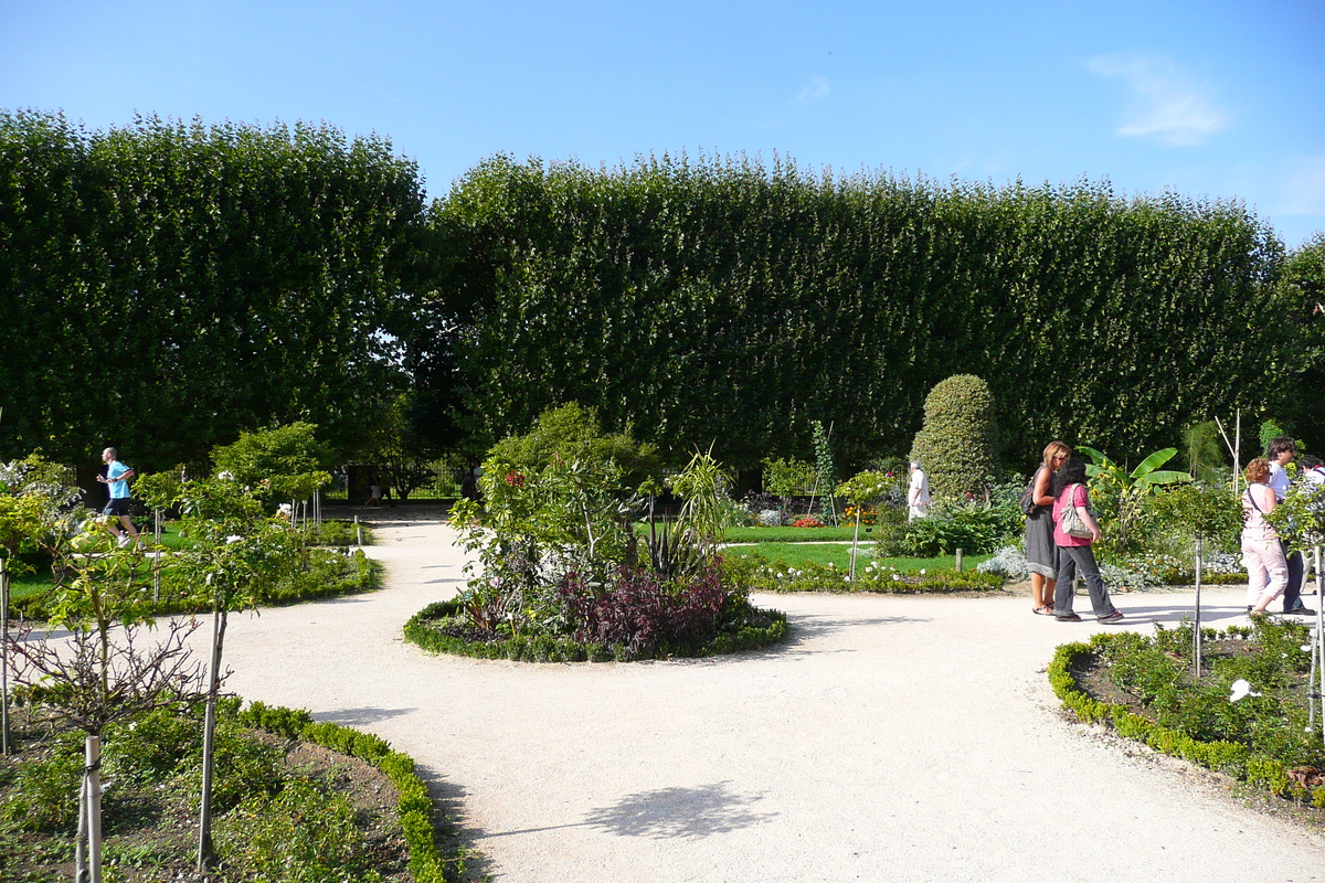 Picture France Paris Jardin des Plantes 2007-08 37 - Accomodation Jardin des Plantes