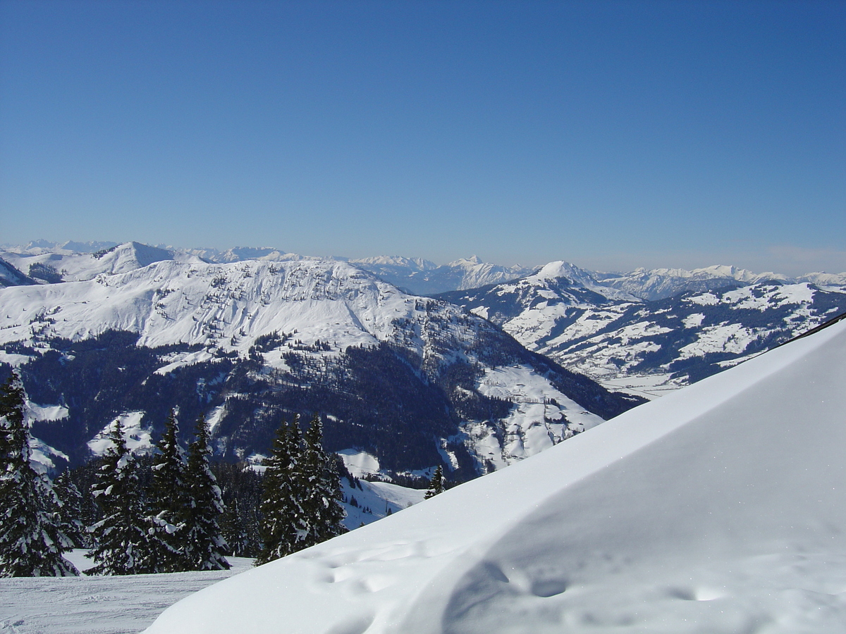 Picture Austria Kitzbuhel Ski 2005-03 28 - Weather Ski