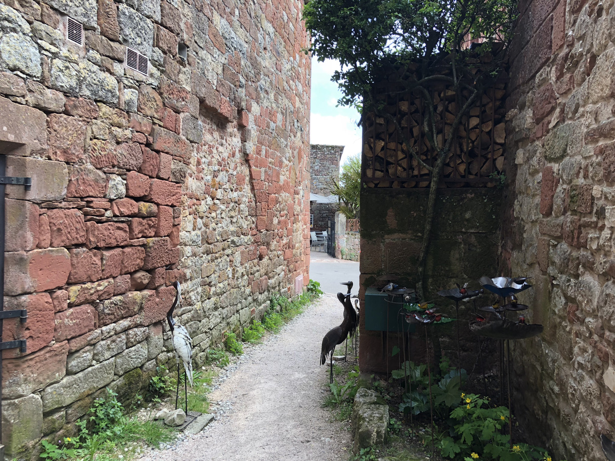 Picture France Collonges la Rouge 2018-04 85 - City Sights Collonges la Rouge