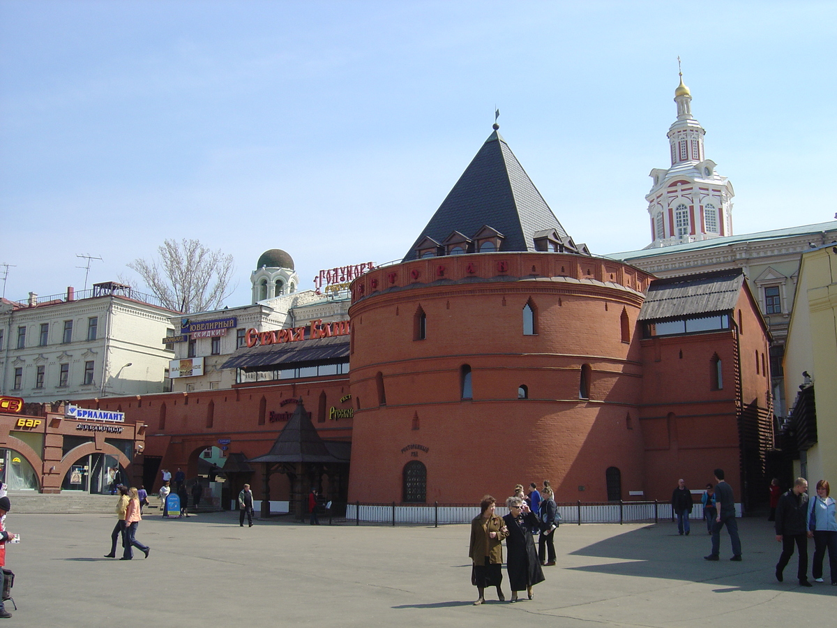 Picture Russia Moscow Red Square 2005-04 12 - Hot Season Red Square