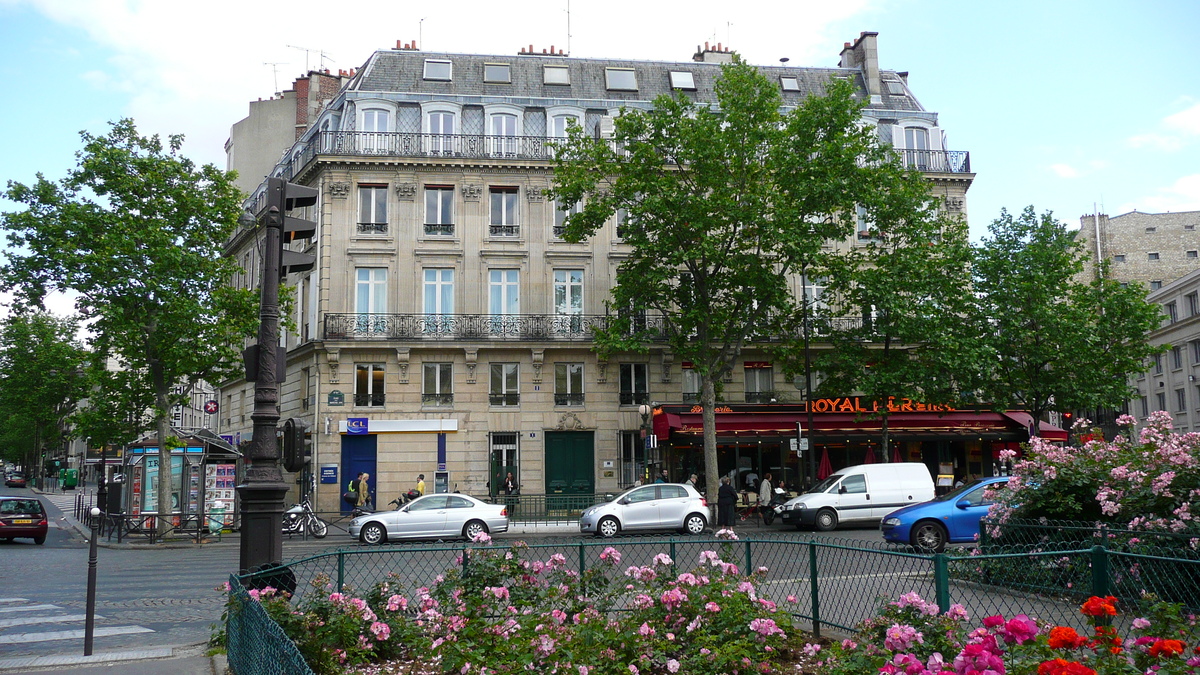 Picture France Paris 17th Arrondissement Place Pereire 2007-05 2 - Cost Place Pereire