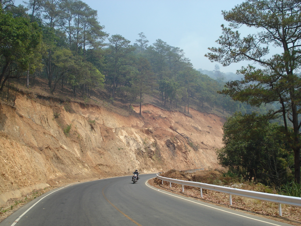 Picture Thailand Pang Mapha to Pai road 2007-02 55 - Saving Pang Mapha to Pai road