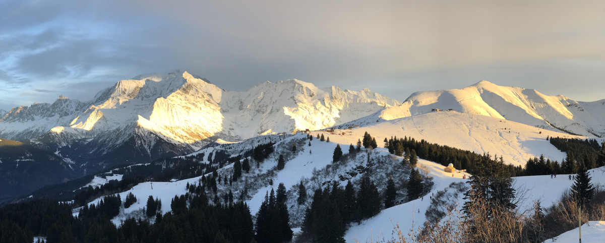 Picture France Megeve 2018-12 39 - Hotel Pool Megeve