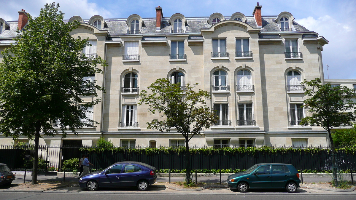 Picture France Paris Around Paris west 2007-08 27 - Streets Around Paris west