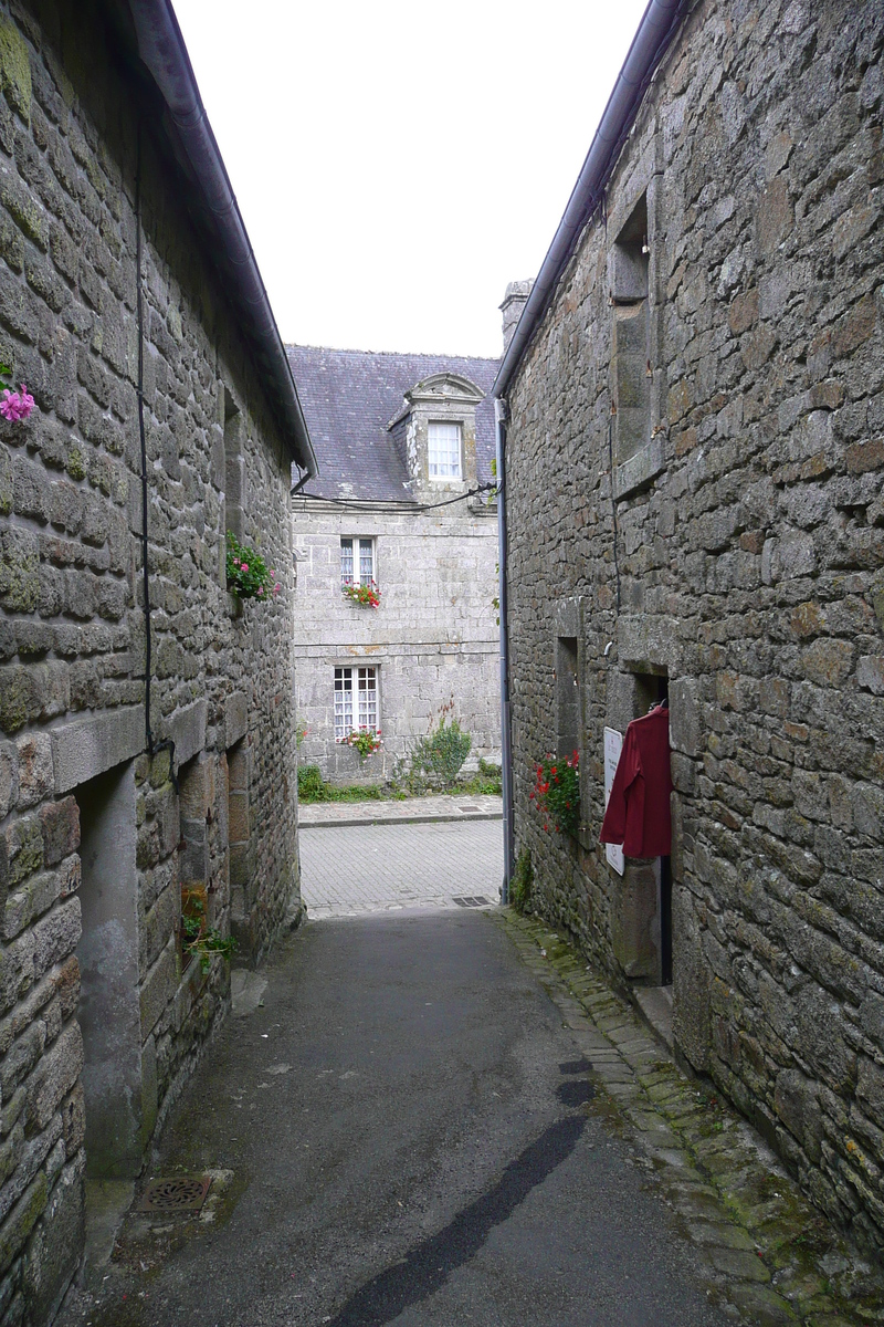 Picture France Locronan 2008-07 73 - Monument Locronan