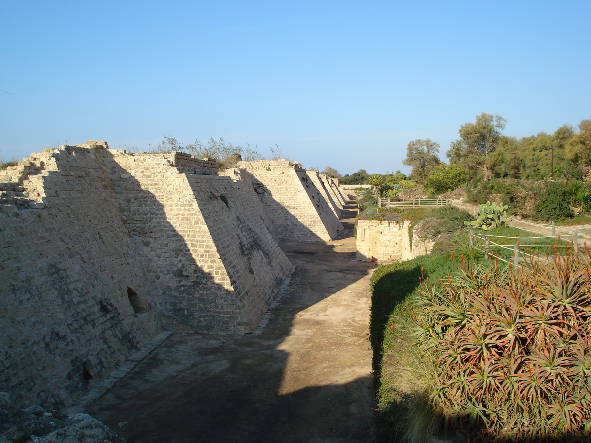 Picture Israel Caesarea 2006-12 72 - Saving Caesarea