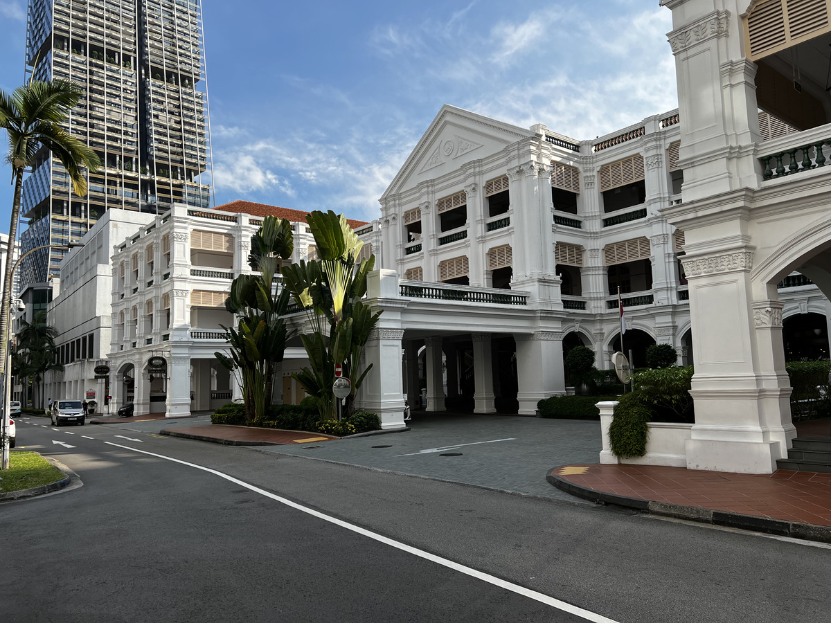 Picture Singapore Raffles Hotel Singapore 2023-01 44 - Hotel Pool Raffles Hotel Singapore