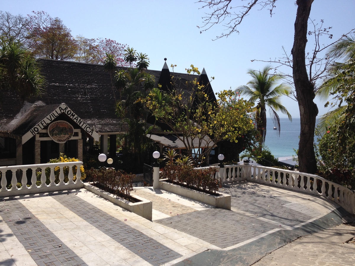 Picture Panama Contadora Island 2015-03 46 - Streets Contadora Island