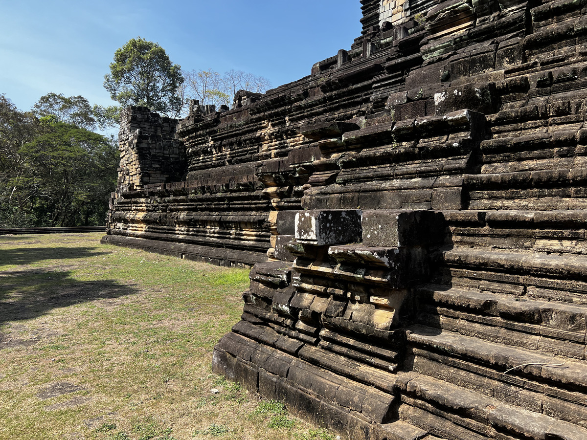 Picture Cambodia Siem Reap Baphuon 2023-01 18 - City Baphuon