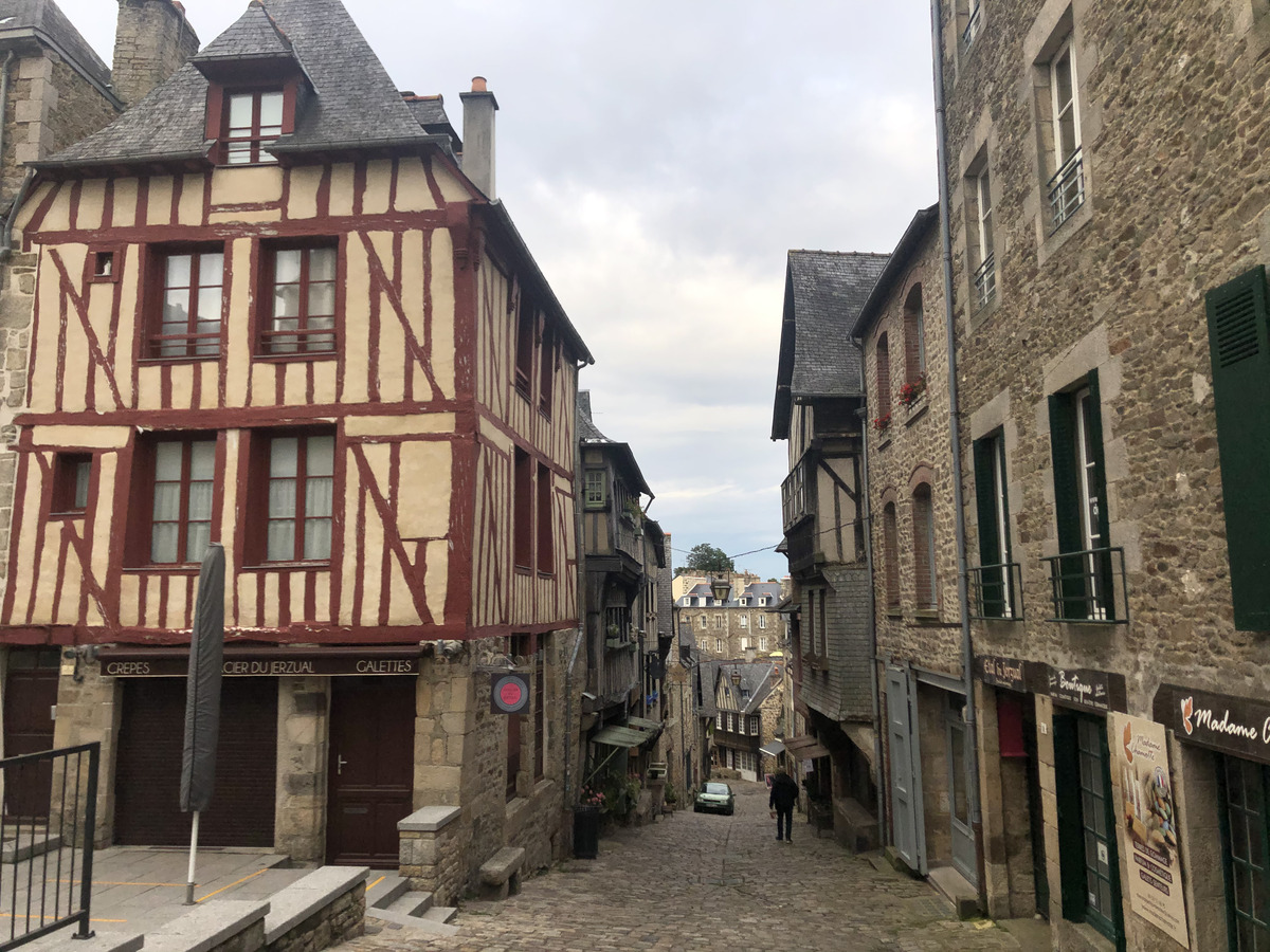 Picture France Dinan 2020-06 9 - Street Dinan