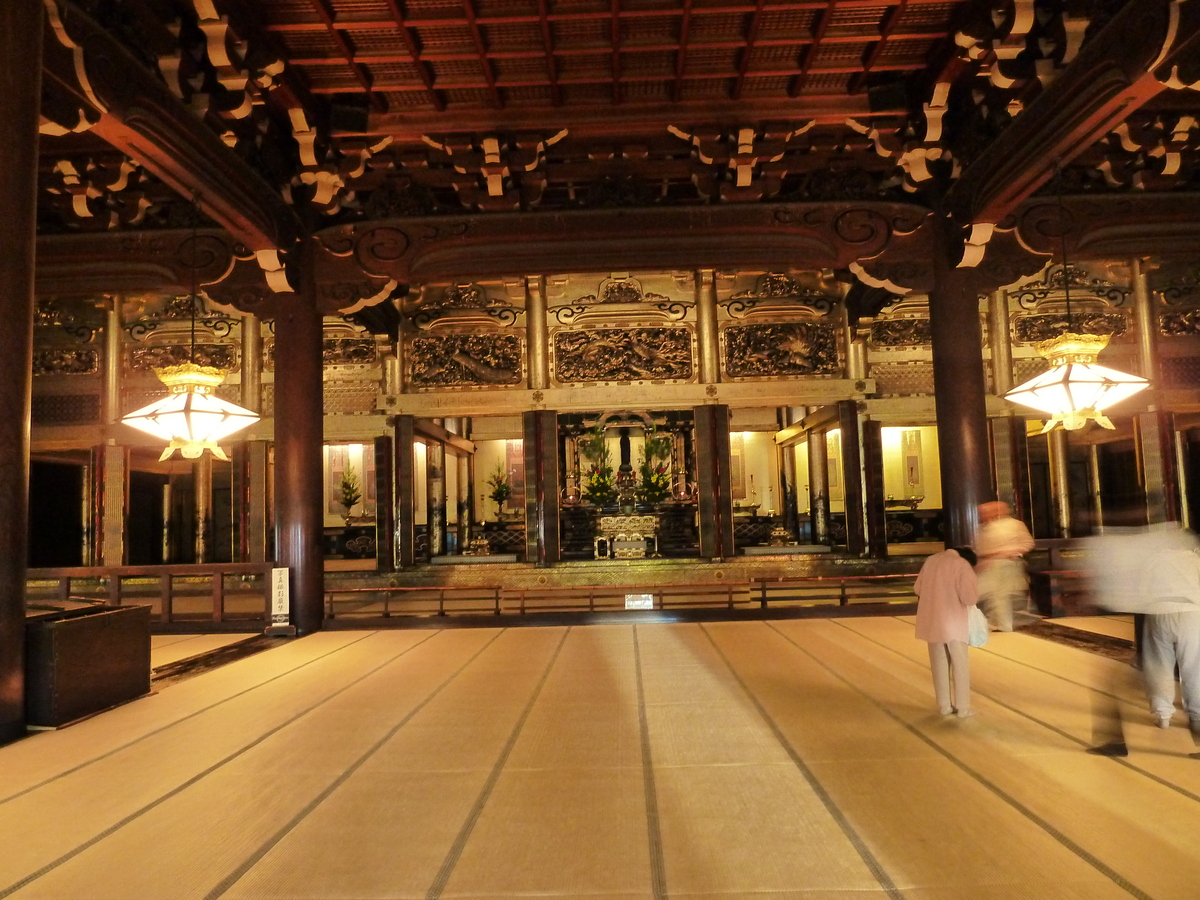 Picture Japan Kyoto Higashi Honganji Temple 2010-06 21 - Walking Street Higashi Honganji Temple