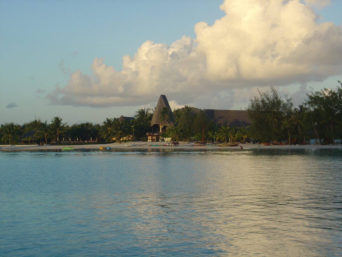 Picture Polynesia Meridien Bora Bora Hotel 2006-04 65 - Shopping Meridien Bora Bora Hotel