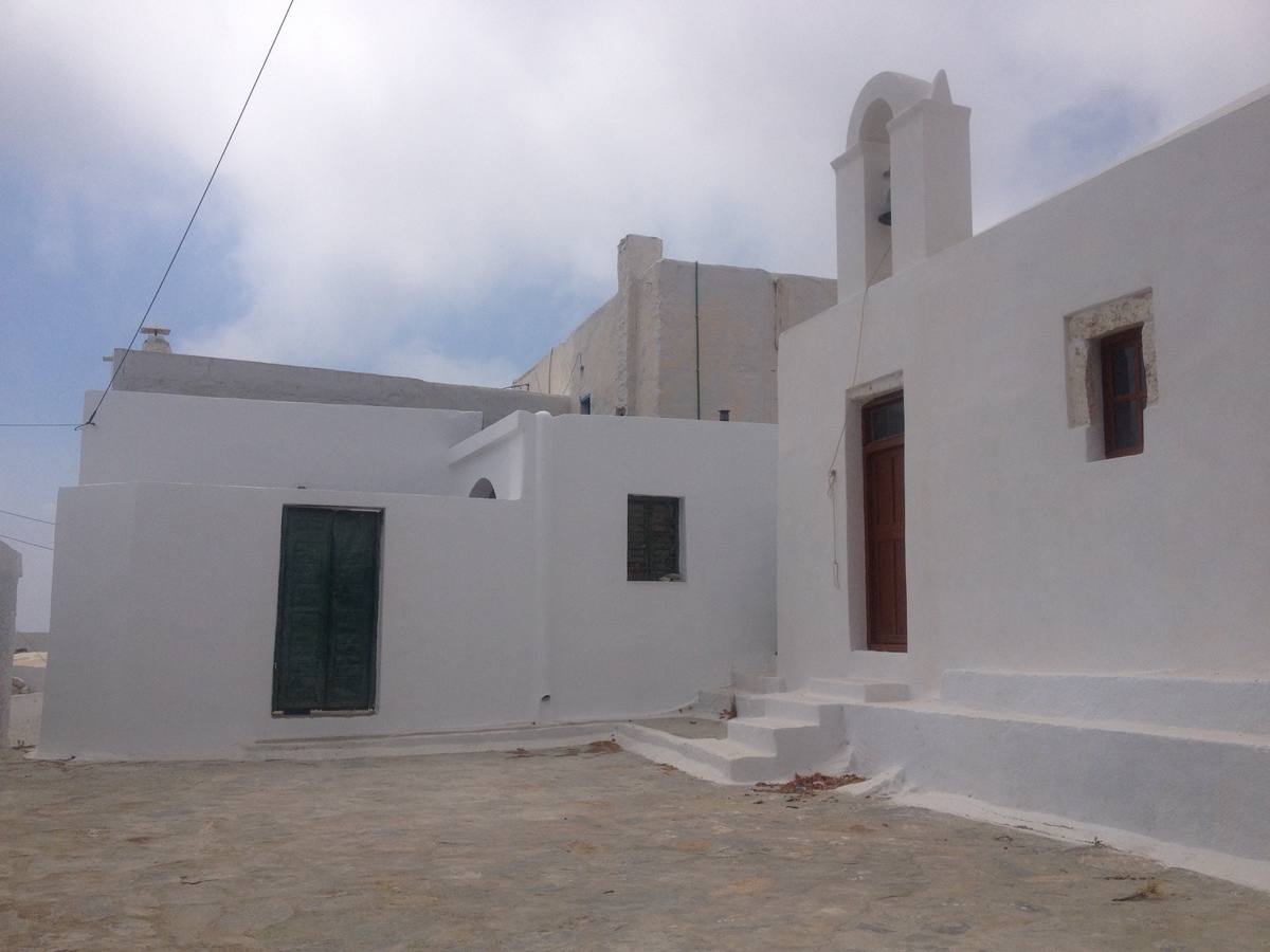 Picture Greece Amorgos 2014-07 394 - Monument Amorgos