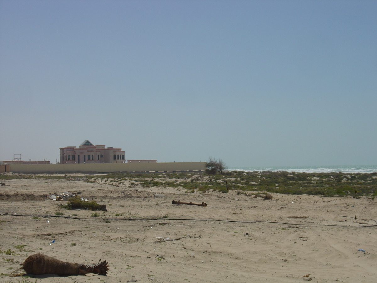 Picture United Arab Emirates Umm al Qaywaya 2005-03 17 - Monuments Umm al Qaywaya